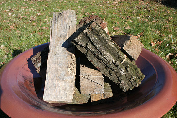 Geeignetes Holz für die Feuerschale